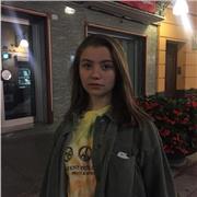 Offro ripetizioni individuali o di gruppo su varie materie, recentemente diplomata con ottima preparazione